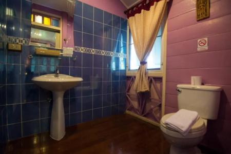 Samsen Sam Place - 101