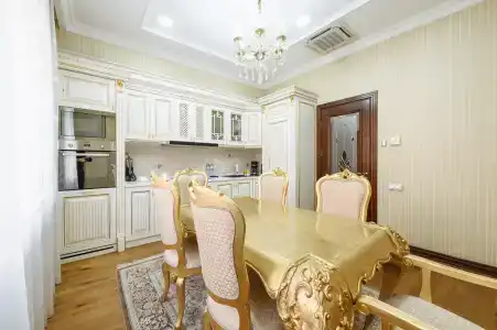 Royal Residence - 148