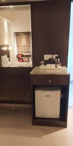 The Curzon Court - 76