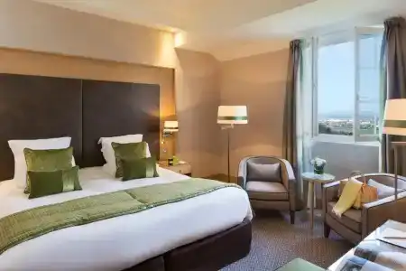 Hôtel Barrière L'Hôtel du Golf - 44