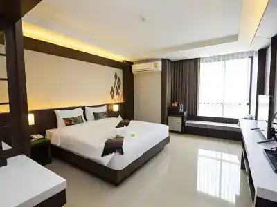 Udtel Boutique - 14