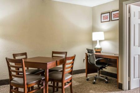 Comfort Inn Savannah - 26