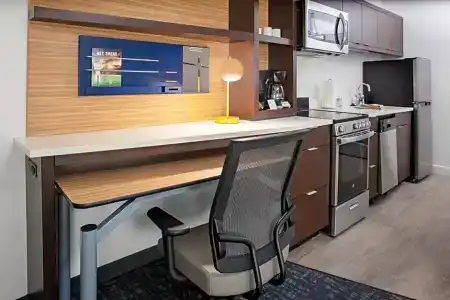TownePlace Suites by Marriott Orlando Airport - 51
