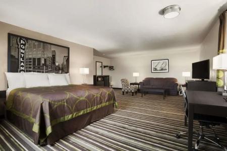 Super 8 by Wyndham Portland Airport - 26