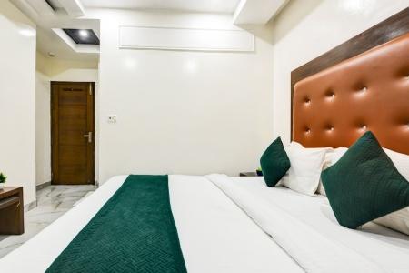 Saffron Inn - 38