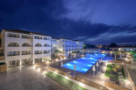 Azure Resort & Spa - 12