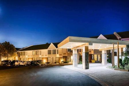 Quality Inn & Suites - 34