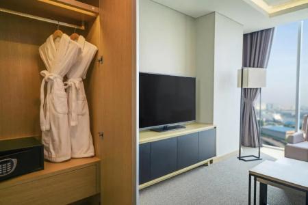 Best Western Harbor Park - 68