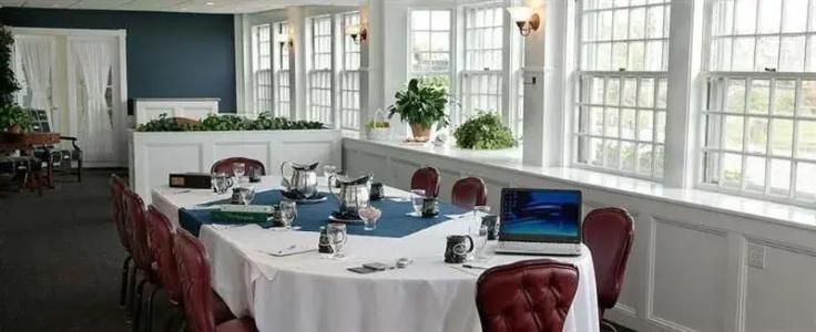 The Emerson Inn - 28