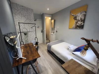 Innit Rooms - Saltwater Guest House - 13