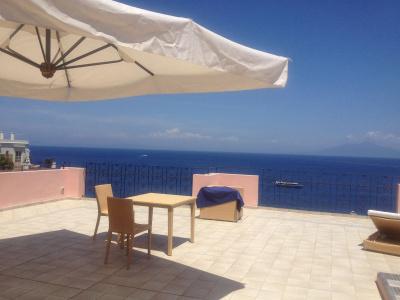Capri Inn - 11