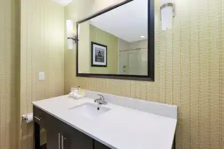 Holiday Inn Express & Suites - Oak Island Area, an IHG - 13