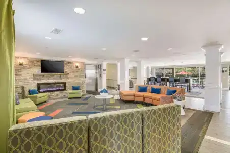 Hawthorn Suites by Wyndham Fort Benning - 11