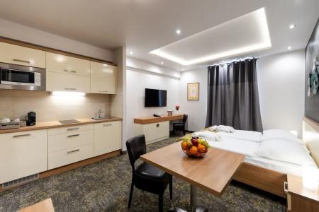 Garzon Plaza - 47