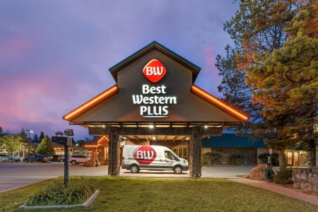 Best Western Plus Grantree Inn - 32