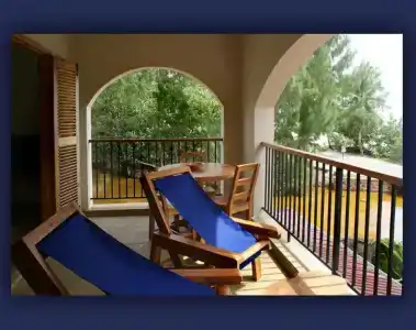 L'Hirondelle Self Catering Guest House - 26