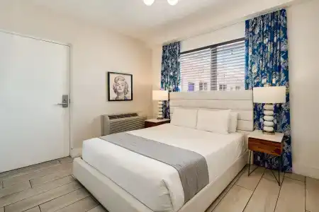Waterside and Suites - 38