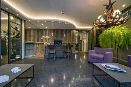 Boutique - Adara - 1