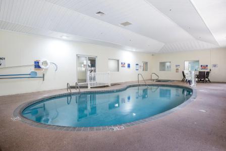 Red Roof Inn Plus+ & Suites Savannah – i-95 - 26