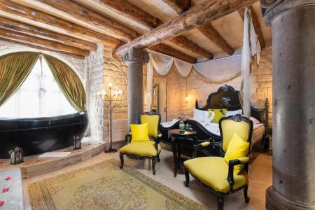 Elysion Cave Suites - 64