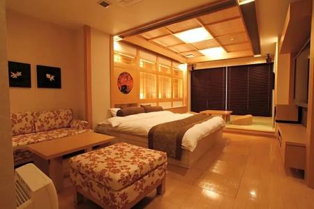 & Spa Lotus (Adult Only) - 85