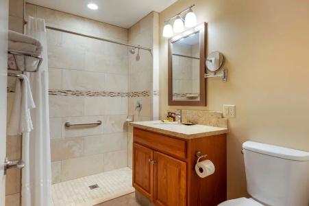 Best Western Plus - 200