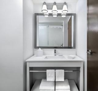 Four Points by Sheraton - 6