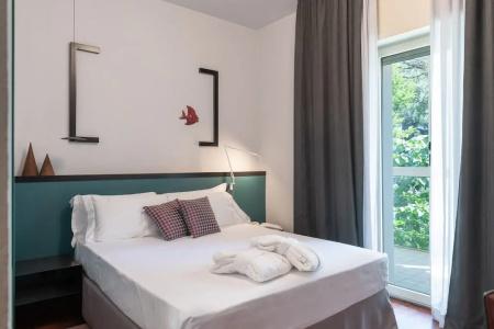 Globus, Sure Hotel Collection by Best Western - 90