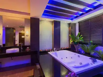 Novotel Phuket Vintage Park Resort - Sha Plus - 12