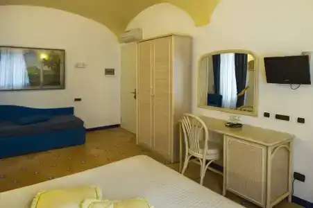 Bellevue Suite - 6
