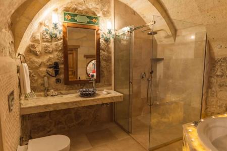 Solo Cave Suites - 19