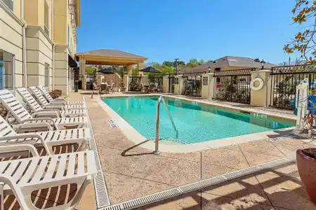 Sleep Inn & Suites - 11