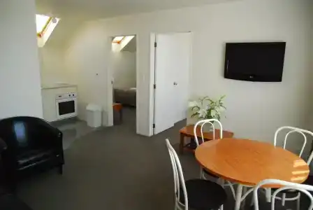 Rosewood Court - 51