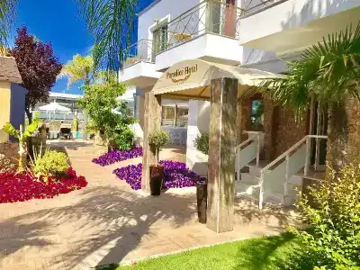 Paradice Luxury Suites - 56