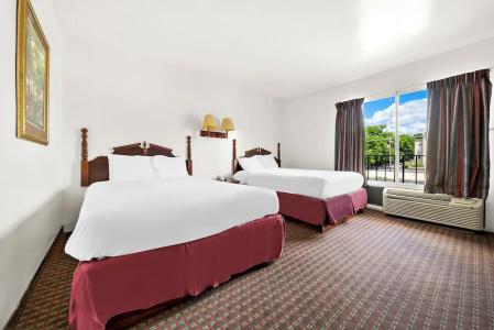 Capitol Inn and Suites - 4