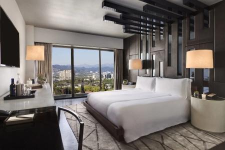 Sixty Beverly Hills - 59