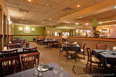 Holiday Inn Macleod Trail South - 26