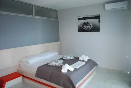 Oceanic Overview Suites - 30