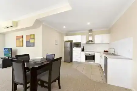 Macquarie Waters Boutique Apartment - 31