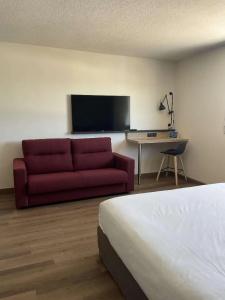 Campanile Montpellier Ouest - Croix D'argent - 74