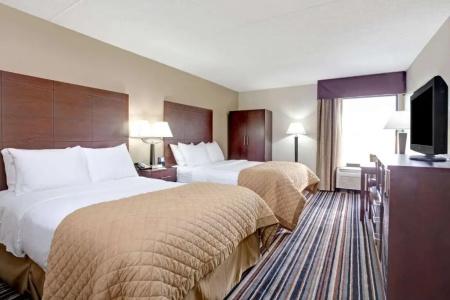 Wyndham Garden Charlotte Executive Park - 27