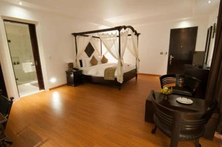 La Rose Suites - 108