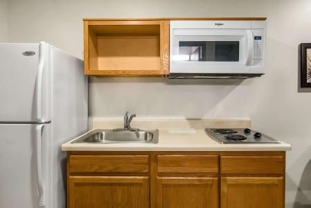 WoodSpring Suites - 10