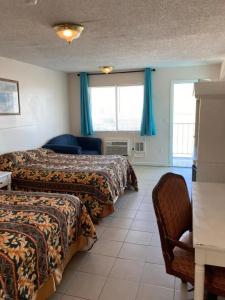 Surfside - - 42
