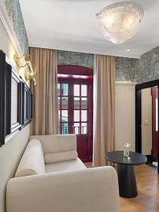 H10 Corregidor Boutique - 84