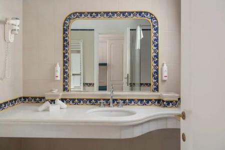 Eden Roc Suites - 68