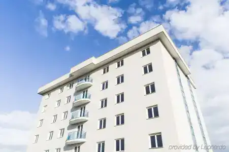 Simon - 37