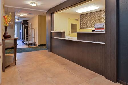 Candlewood Suites i-26 @ Northwoods Mall, An Ihg - 13