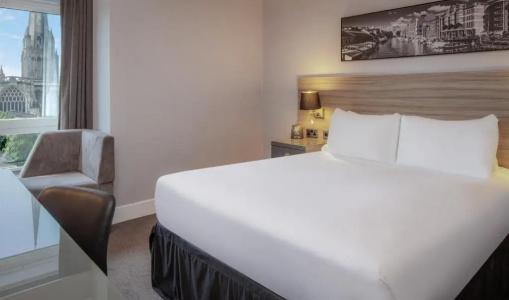 DoubleTree by Hilton Bristol City Centre - 40