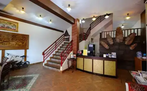 The Red Balcony Inn - 0